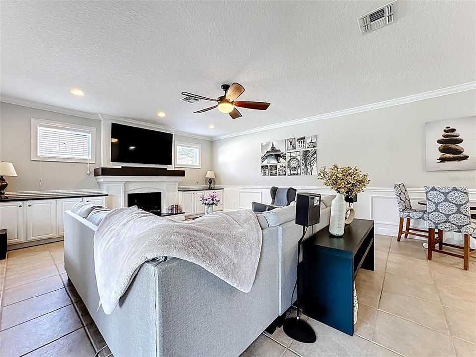 В аренду: $3,800 (4 спален, 3 ванн, 2956 Квадратных фут)