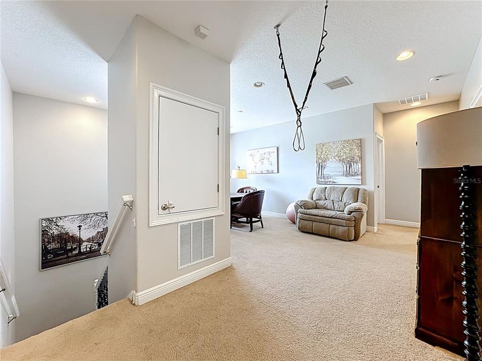 В аренду: $3,800 (4 спален, 3 ванн, 2956 Квадратных фут)