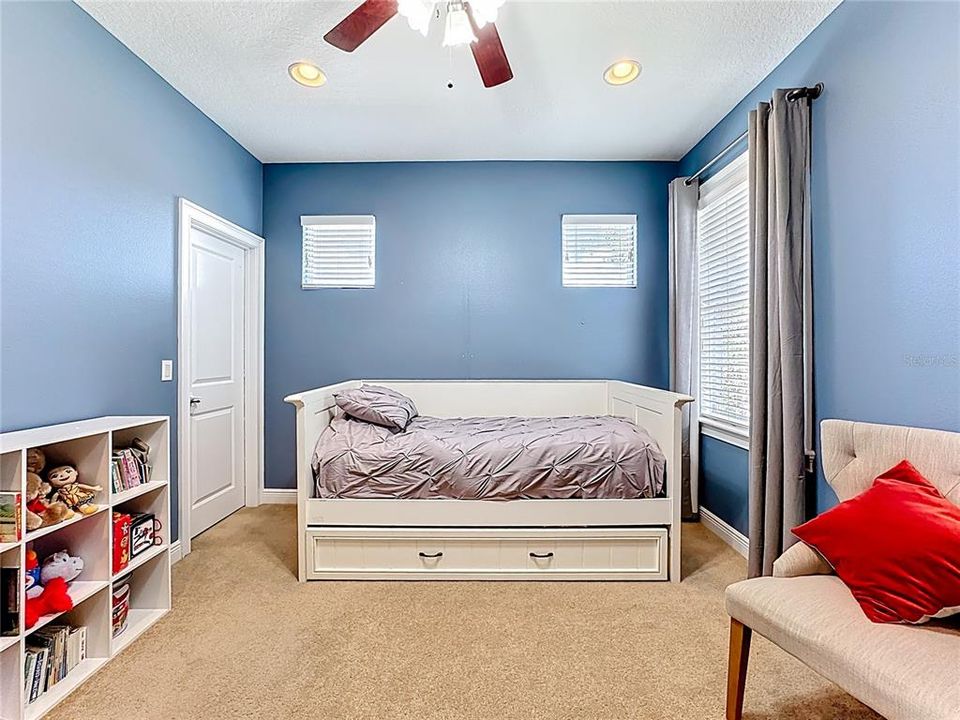 В аренду: $3,800 (4 спален, 3 ванн, 2956 Квадратных фут)