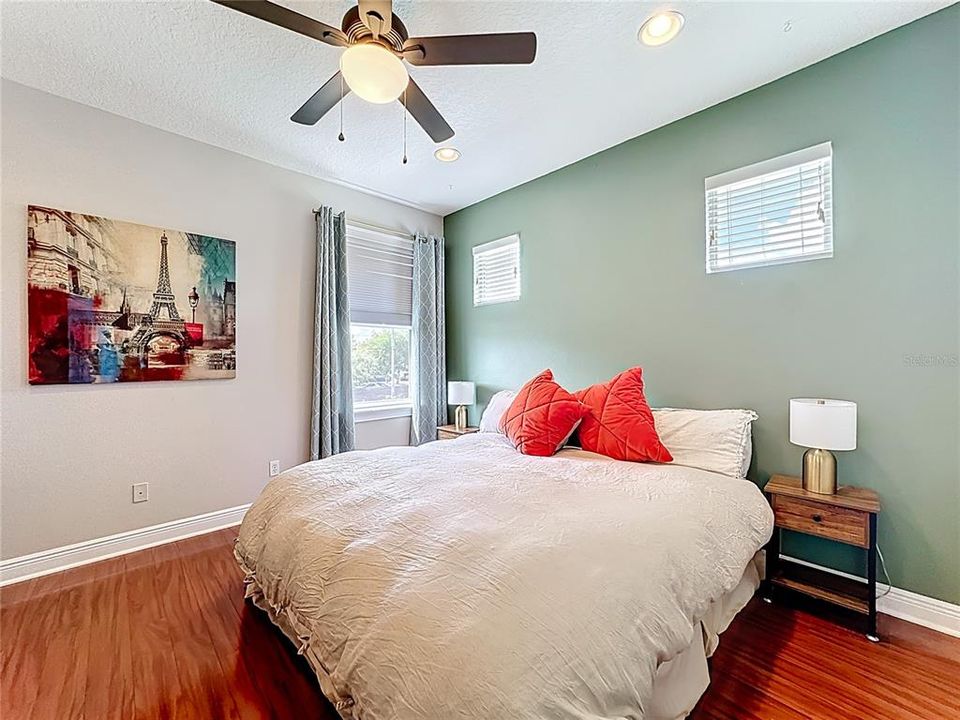 В аренду: $3,800 (4 спален, 3 ванн, 2956 Квадратных фут)