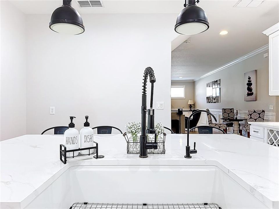 В аренду: $3,800 (4 спален, 3 ванн, 2956 Квадратных фут)