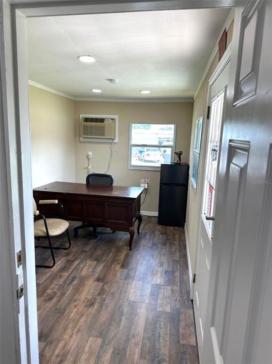 待售: $79,000 (0 贝兹, 0 浴室, 224 平方英尺)