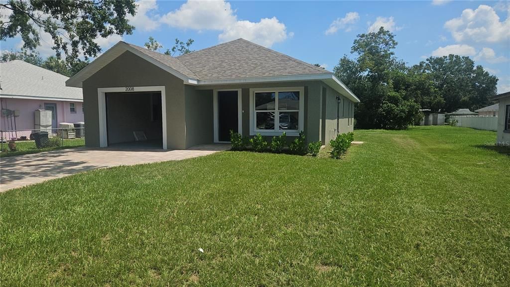 For Sale: $399,000 (3 beds, 2 baths, 1700 Square Feet)