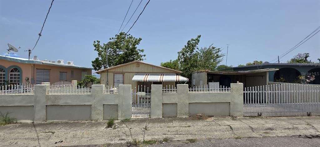 Recently Sold: $57,000 (3 beds, 1 baths, 800 Square Feet)