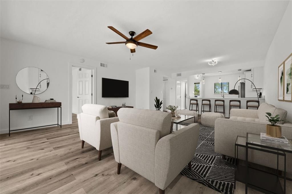 待售: $239,000 (2 贝兹, 2 浴室, 1051 平方英尺)