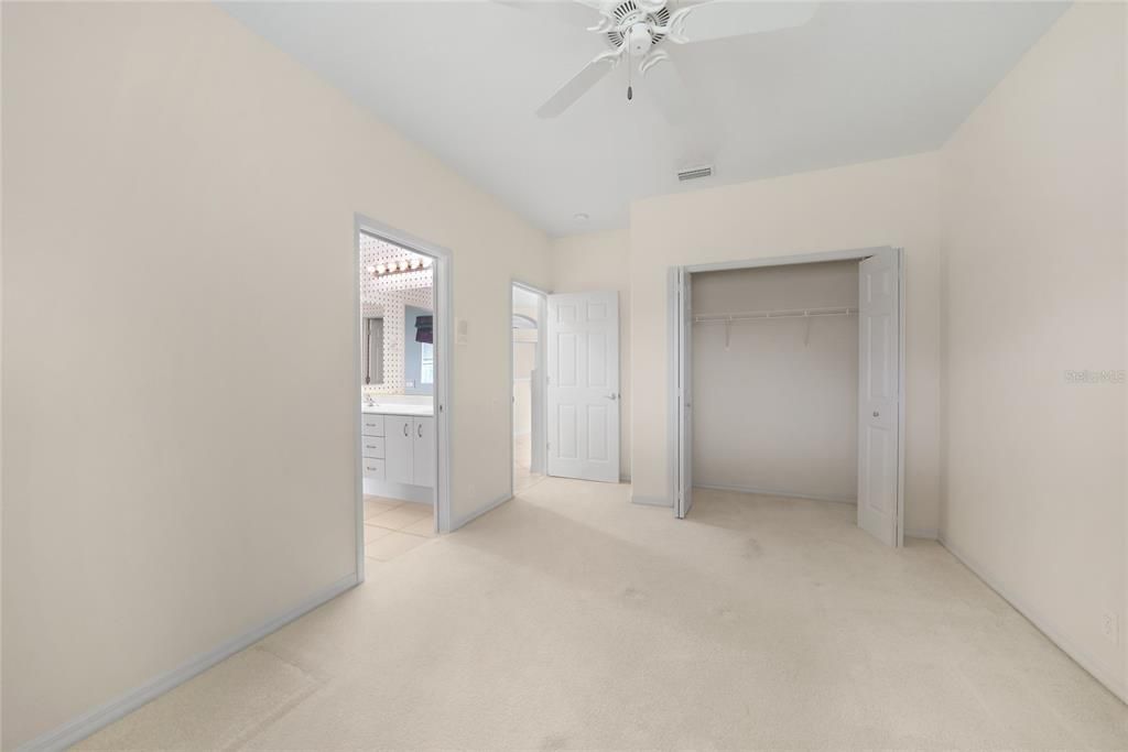 待售: $749,000 (4 贝兹, 3 浴室, 3838 平方英尺)