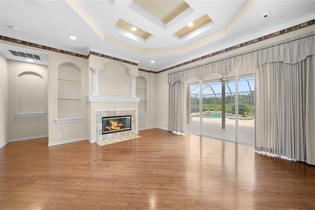 待售: $749,000 (4 贝兹, 3 浴室, 3838 平方英尺)