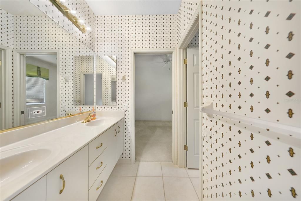 待售: $749,000 (4 贝兹, 3 浴室, 3838 平方英尺)