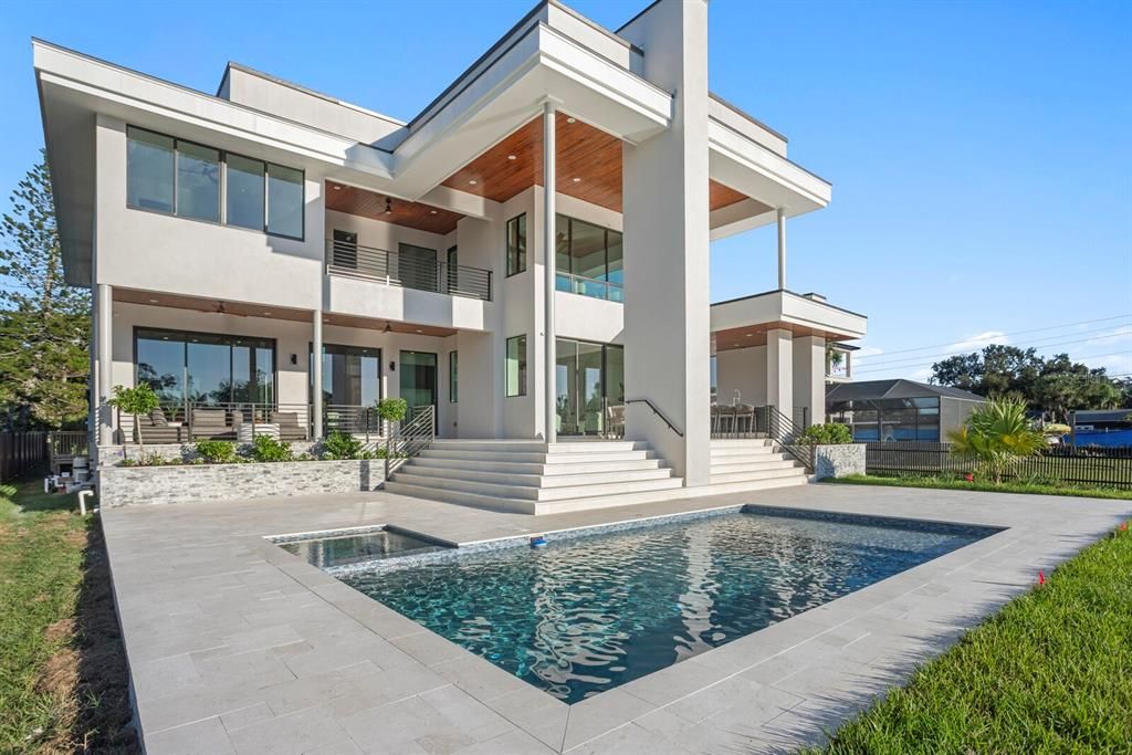 For Sale: $3,695,000 (4 beds, 5 baths, 4556 Square Feet)