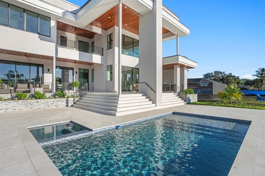 For Sale: $3,695,000 (4 beds, 5 baths, 4556 Square Feet)