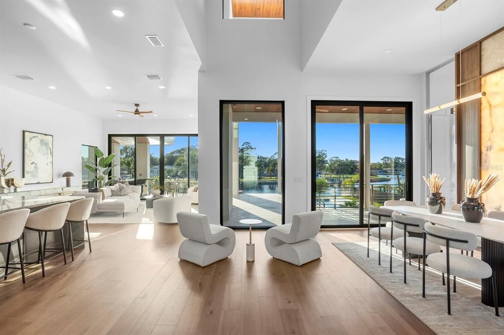 For Sale: $3,695,000 (4 beds, 5 baths, 4556 Square Feet)