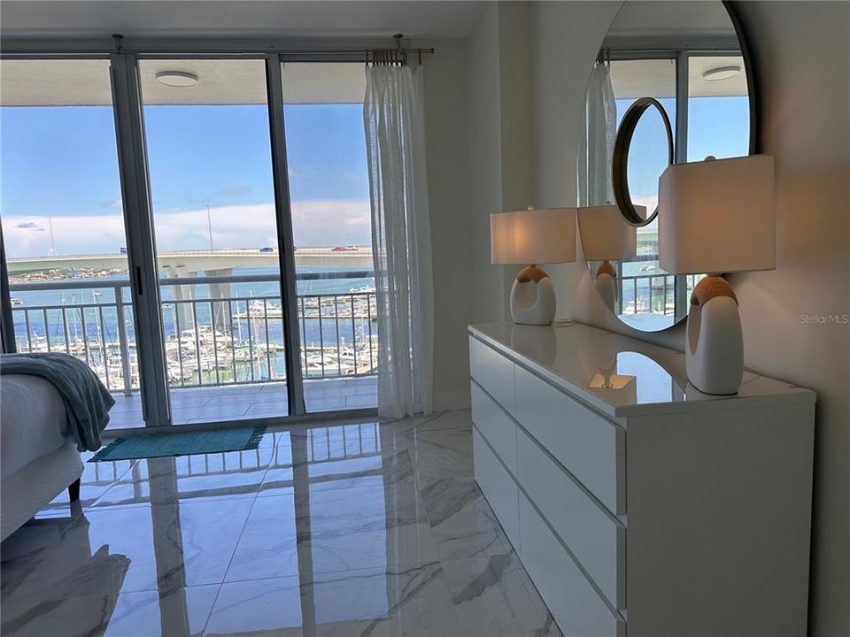 Activo con contrato: $3,750 (2 camas, 2 baños, 1269 Pies cuadrados)