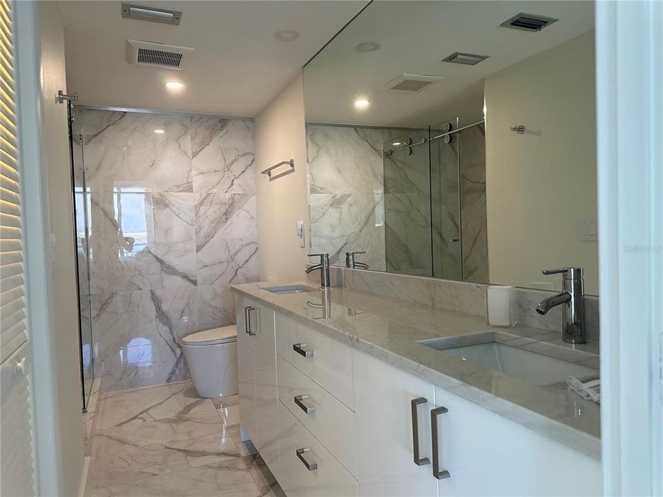 Activo con contrato: $3,750 (2 camas, 2 baños, 1269 Pies cuadrados)