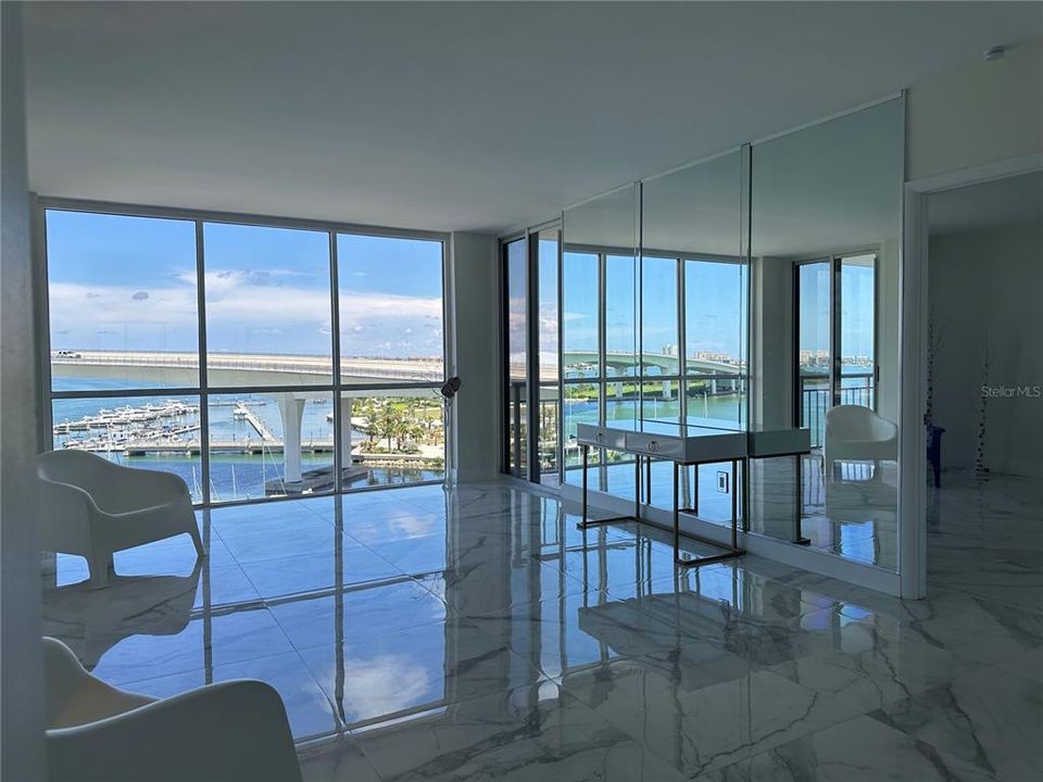 Activo con contrato: $3,750 (2 camas, 2 baños, 1269 Pies cuadrados)