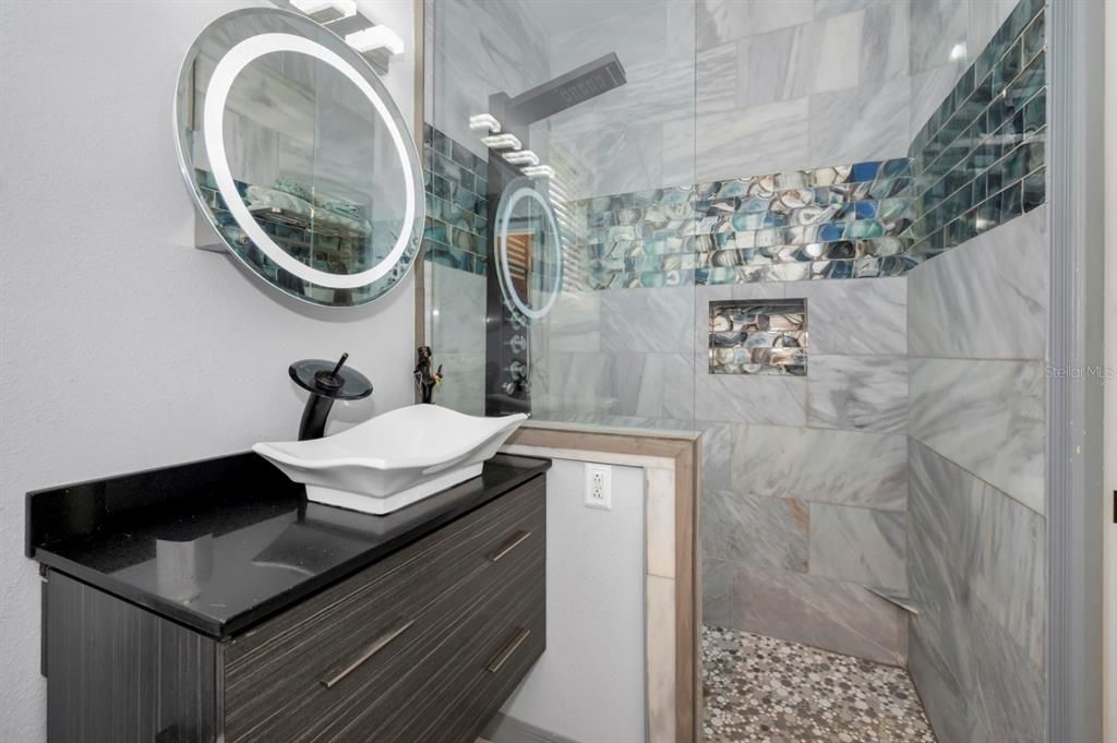 En Venta: $550,000 (3 camas, 2 baños, 1758 Pies cuadrados)