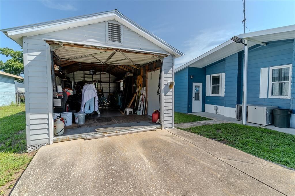 合同活跃: $169,990 (3 贝兹, 2 浴室, 1104 平方英尺)