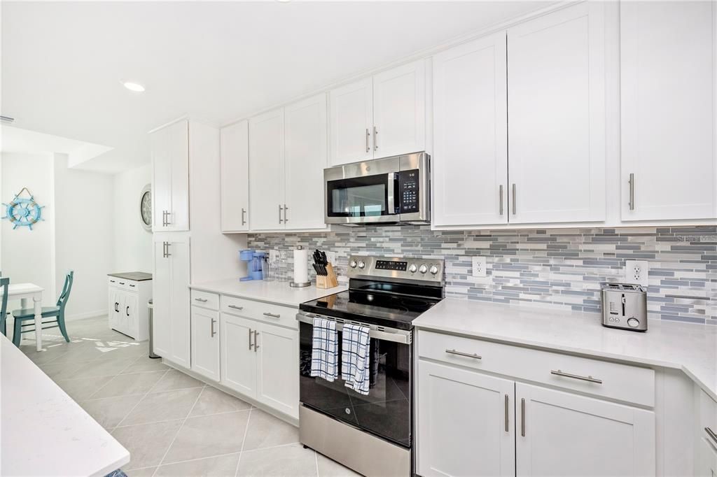 出租: $2,500 (2 贝兹, 2 浴室, 1154 平方英尺)