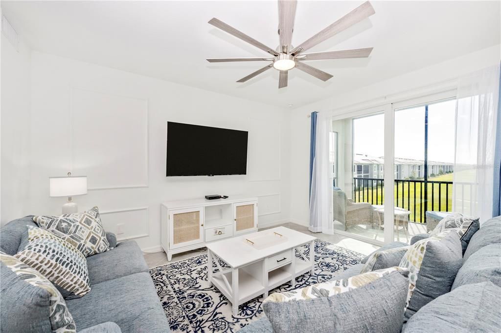 出租: $2,500 (2 贝兹, 2 浴室, 1154 平方英尺)