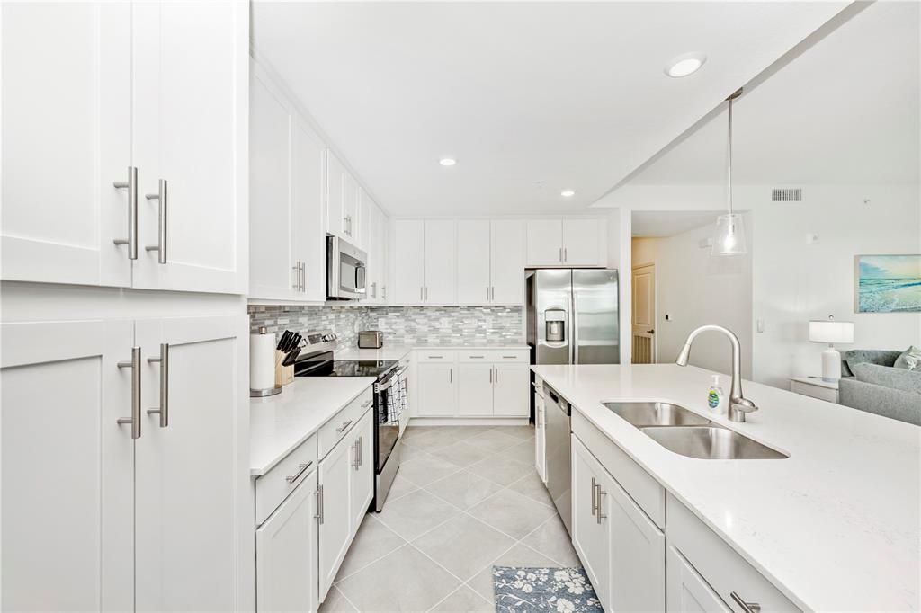 出租: $2,500 (2 贝兹, 2 浴室, 1154 平方英尺)