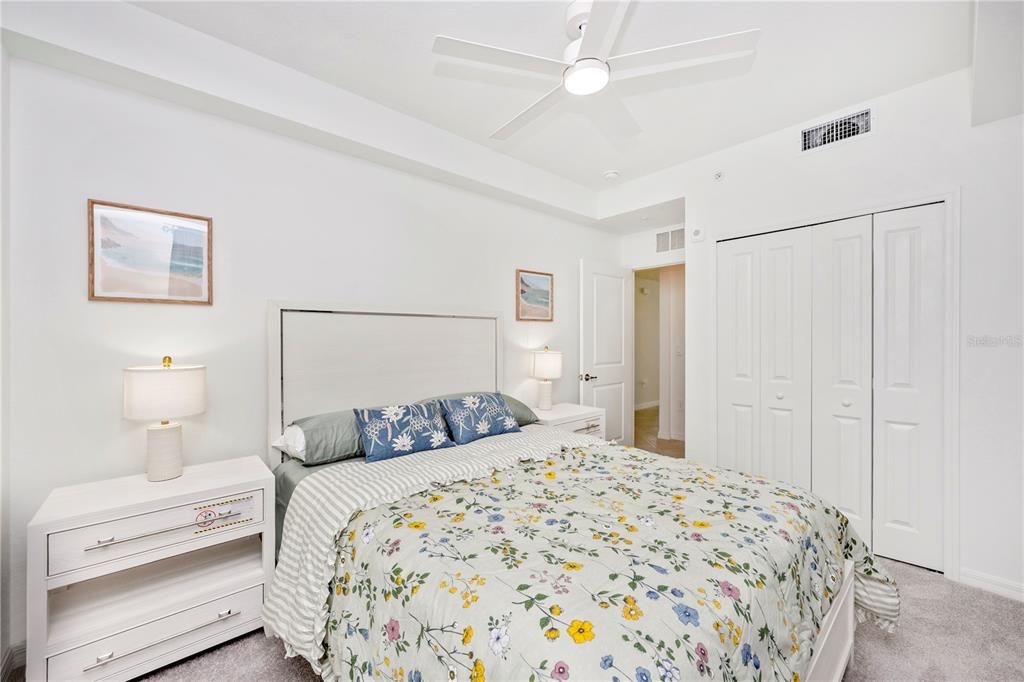 出租: $2,500 (2 贝兹, 2 浴室, 1154 平方英尺)