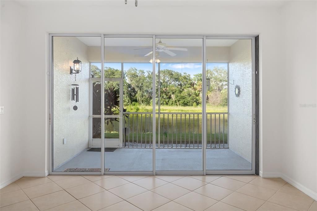 Под контрактом: $265,000 (2 спален, 2 ванн, 1496 Квадратных фут)