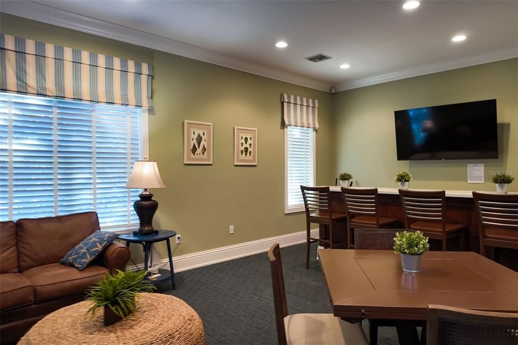 Под контрактом: $265,000 (2 спален, 2 ванн, 1496 Квадратных фут)