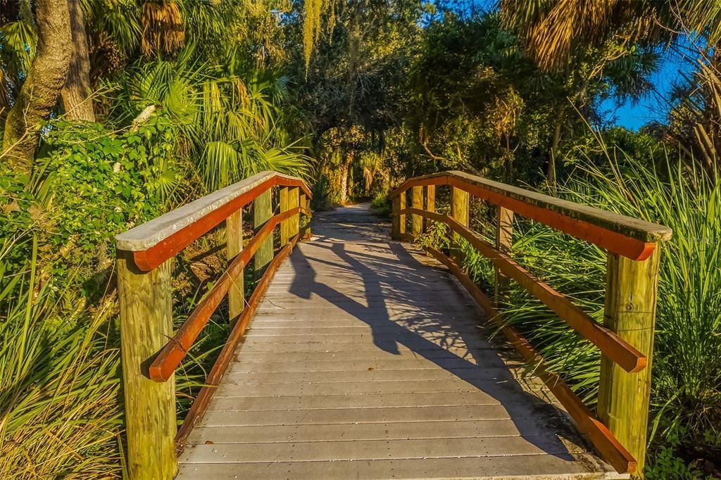 Под контрактом: $265,000 (2 спален, 2 ванн, 1496 Квадратных фут)