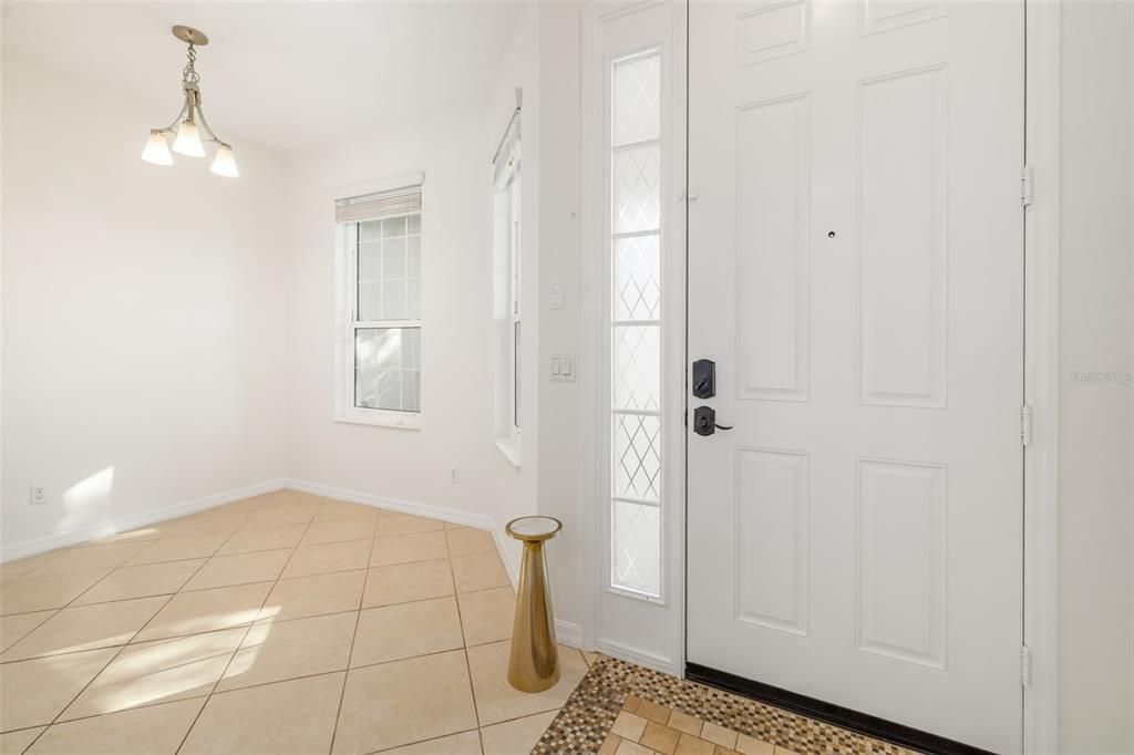 Под контрактом: $265,000 (2 спален, 2 ванн, 1496 Квадратных фут)