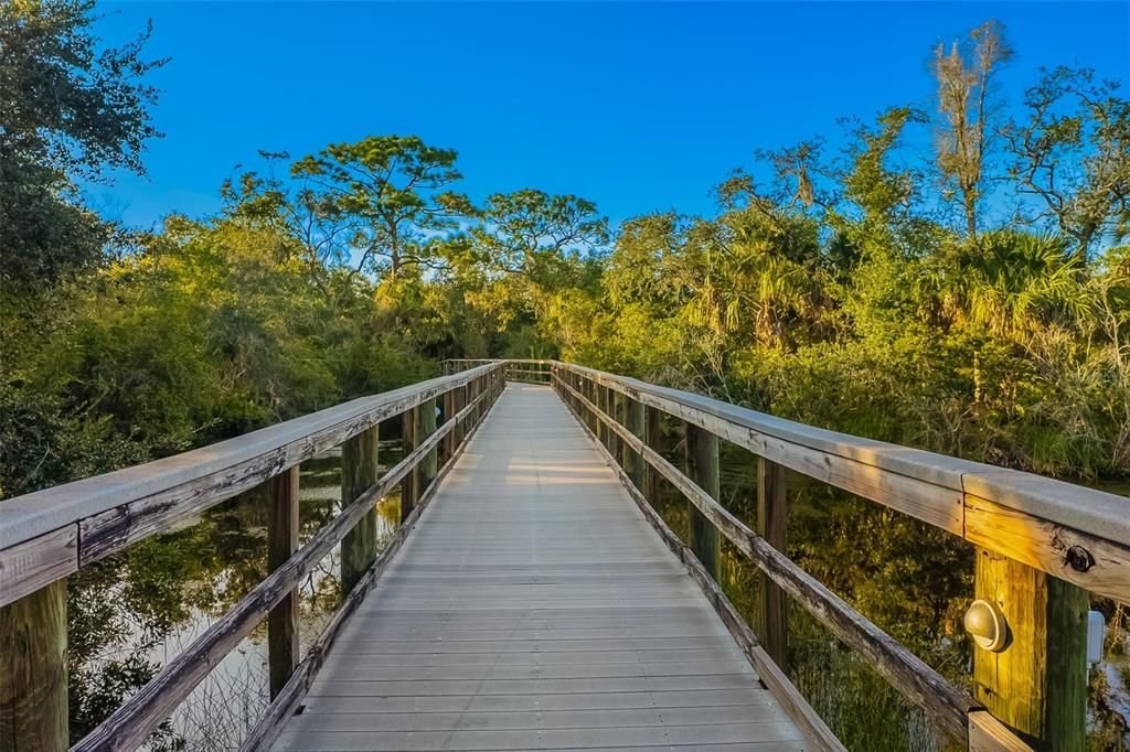 Под контрактом: $265,000 (2 спален, 2 ванн, 1496 Квадратных фут)