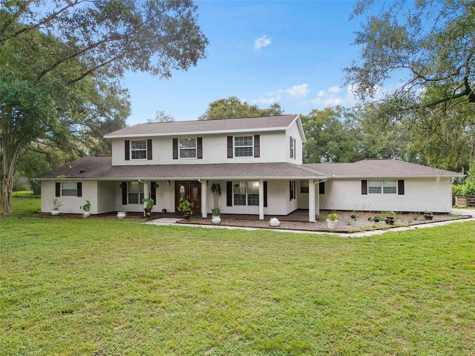 Active With Contract: $725,000 (4 beds, 2 baths, 2904 Square Feet)