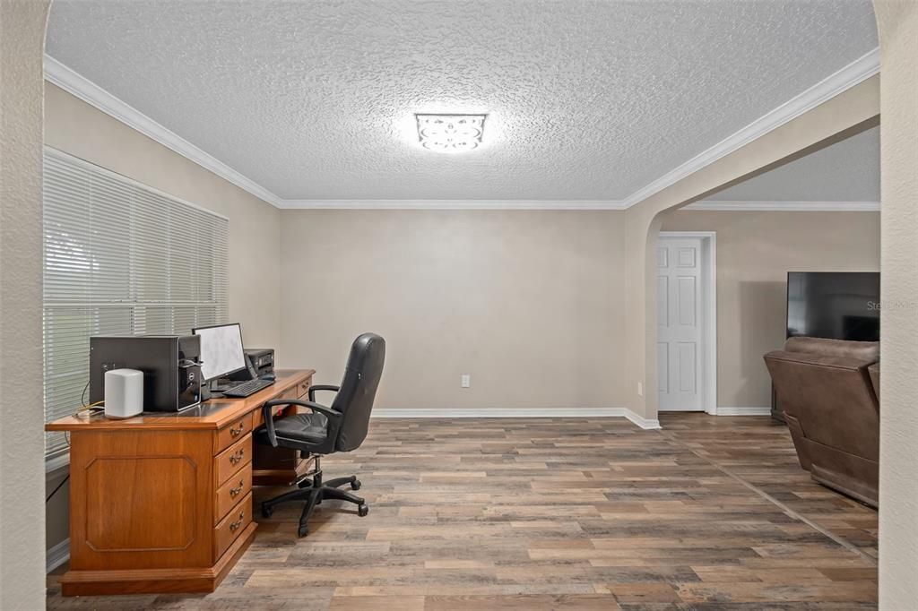 Active With Contract: $725,000 (4 beds, 2 baths, 2904 Square Feet)