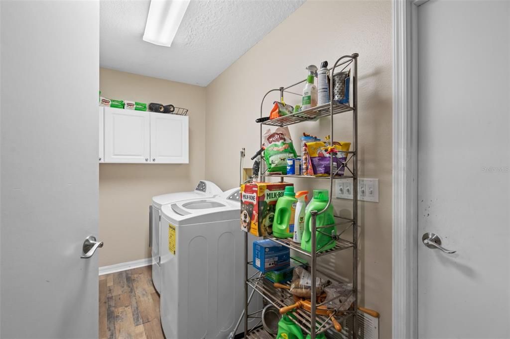 Active With Contract: $725,000 (4 beds, 2 baths, 2904 Square Feet)