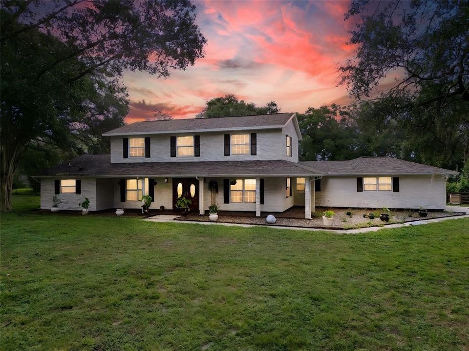 Active With Contract: $725,000 (4 beds, 2 baths, 2904 Square Feet)