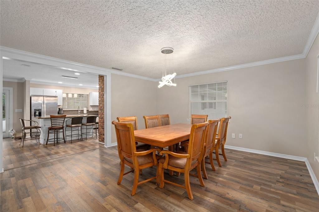 Active With Contract: $725,000 (4 beds, 2 baths, 2904 Square Feet)