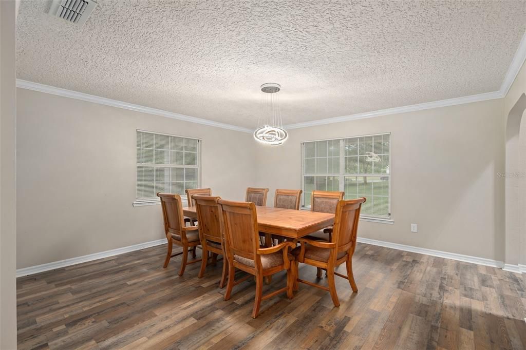 Active With Contract: $725,000 (4 beds, 2 baths, 2904 Square Feet)