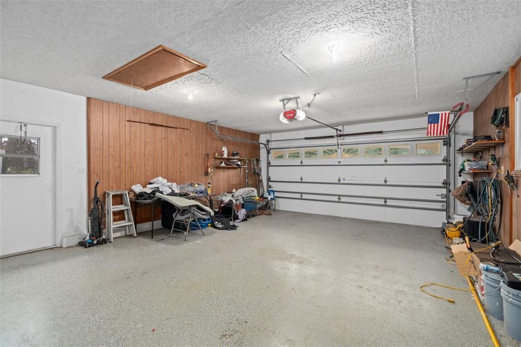 Active With Contract: $725,000 (4 beds, 2 baths, 2904 Square Feet)