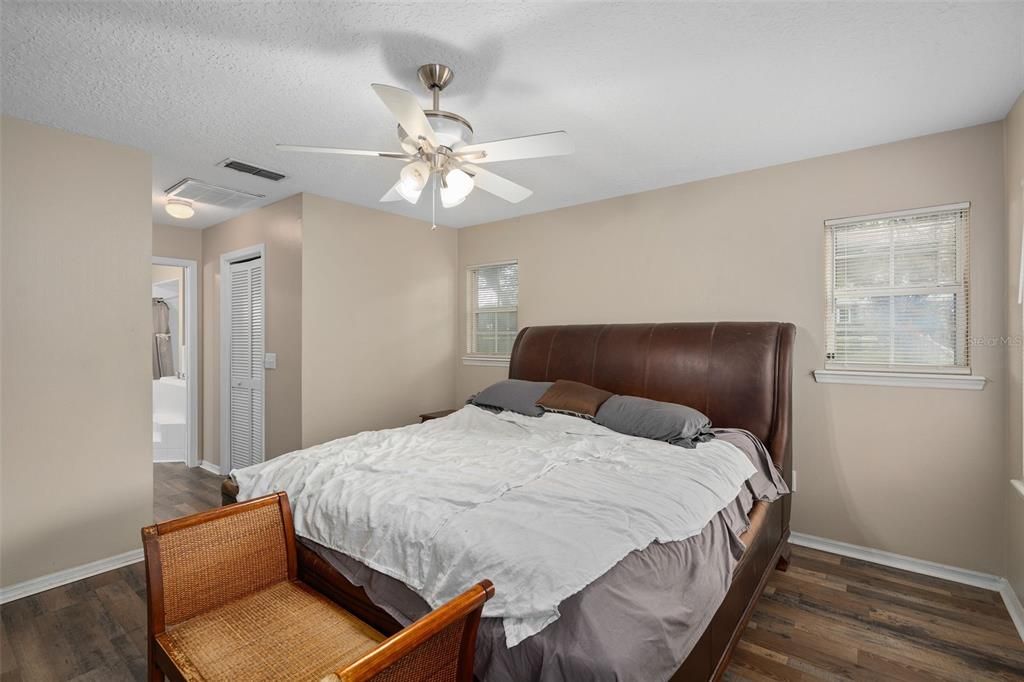 Active With Contract: $725,000 (4 beds, 2 baths, 2904 Square Feet)