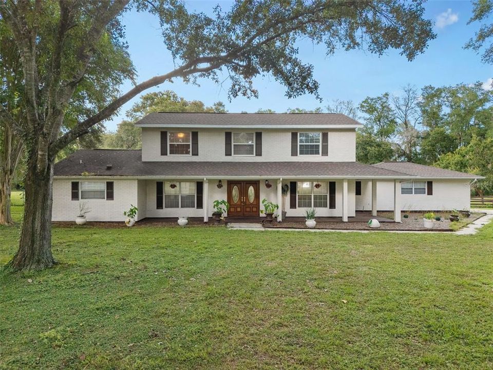 Active With Contract: $725,000 (4 beds, 2 baths, 2904 Square Feet)