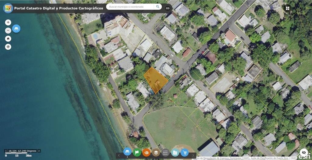 На продажу: $399,000 (0.16 acres)