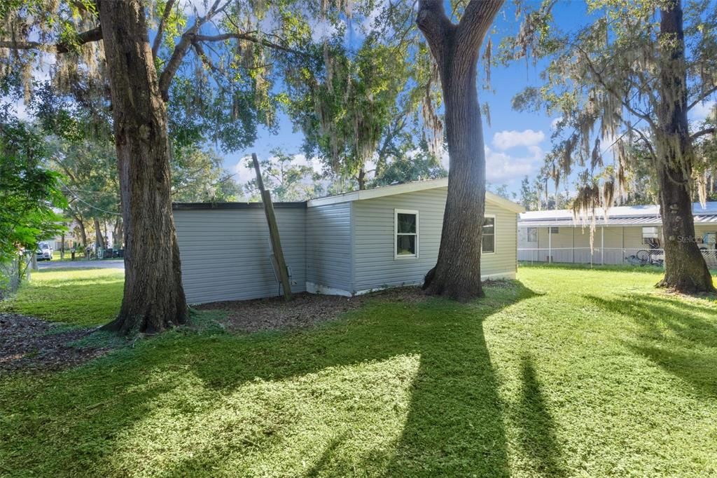 For Sale: $164,000 (3 beds, 2 baths, 1040 Square Feet)