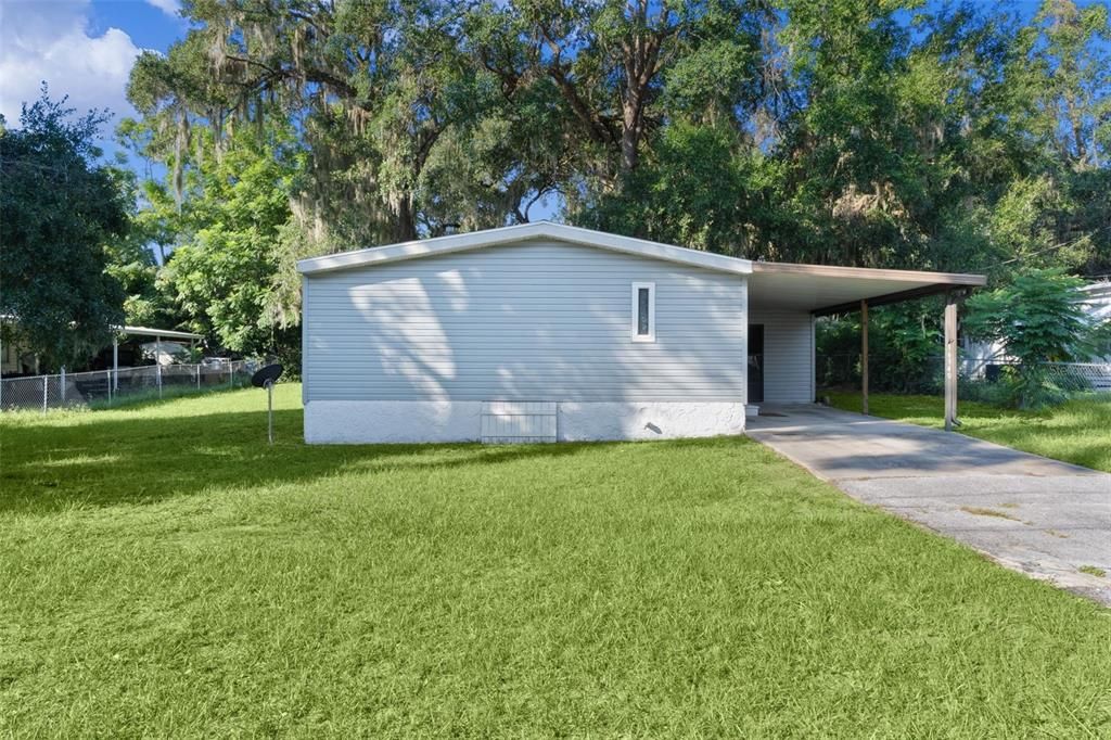 For Sale: $164,000 (3 beds, 2 baths, 1040 Square Feet)