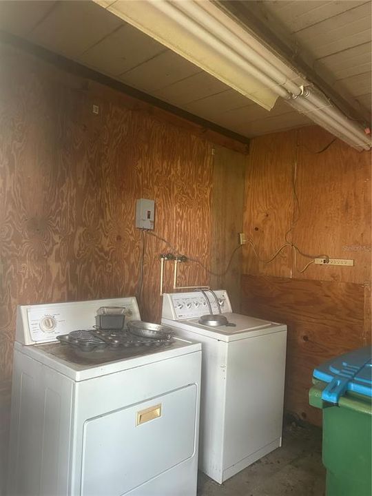 For Sale: $164,000 (3 beds, 2 baths, 1040 Square Feet)