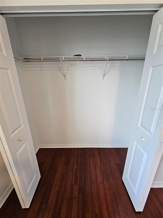 Под контрактом: $2,400 (3 спален, 2 ванн, 1830 Квадратных фут)