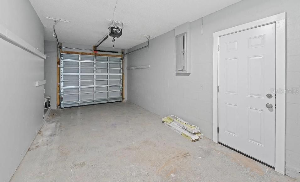 На продажу: $290,000 (4 спален, 2 ванн, 1192 Квадратных фут)