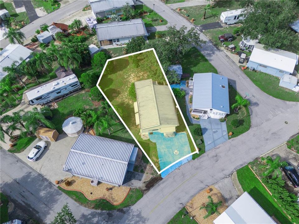 待售: $95,000 (1 贝兹, 1 浴室, 732 平方英尺)