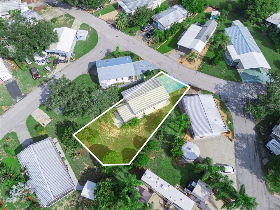 待售: $95,000 (1 贝兹, 1 浴室, 732 平方英尺)