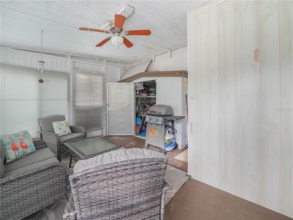 待售: $95,000 (1 贝兹, 1 浴室, 732 平方英尺)