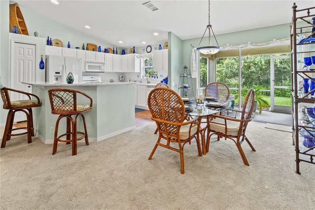 待售: $299,000 (3 贝兹, 2 浴室, 1434 平方英尺)