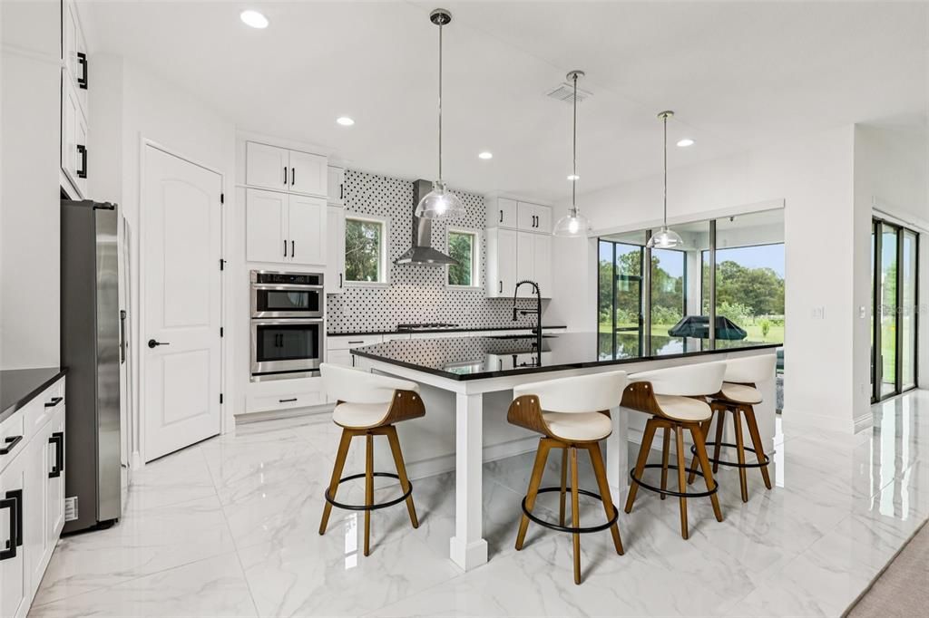 待售: $894,999 (5 贝兹, 4 浴室, 3437 平方英尺)