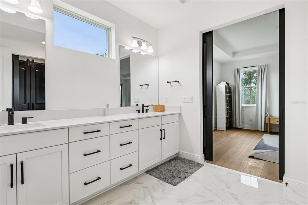 待售: $894,999 (5 贝兹, 4 浴室, 3437 平方英尺)